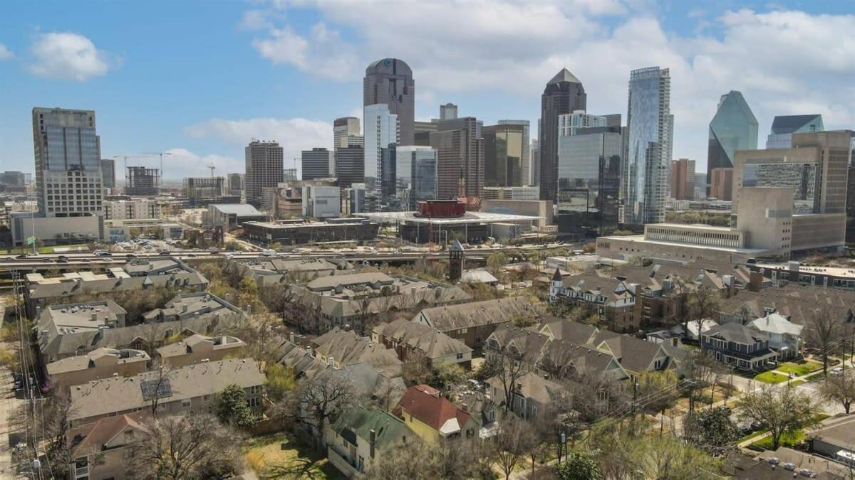 Upscale Uptown Estate In Heart Of Dallas Villa Exterior photo